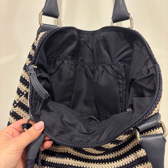 THE SAK‎ BAG Stripe Crochet Purse Navy Blue Off White - Picture 6 of 10